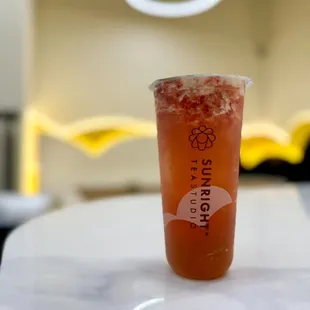 Strawberry Jasmine Green Tea (75% sweet)