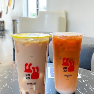 Pudding milk tea and Thai Tea.