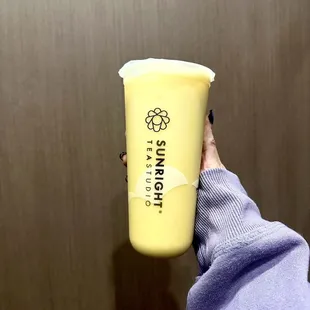 Mango milk tea