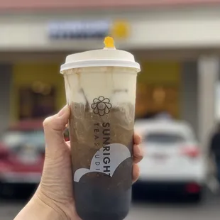 White Peach Oolong Cheese with Boba