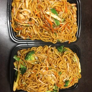 Lomein noodles