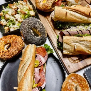 Variety of Breakfast and Lunch Options.