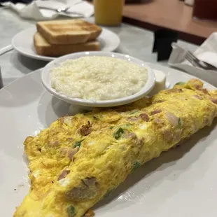 Denver Omelette (3 egg) + 2 sides