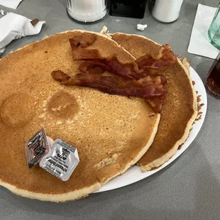 Pancakes and bacon
