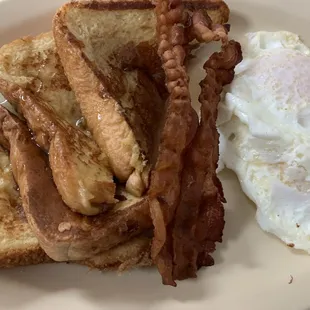 2 French Toast, 2 Eggs, 2 bacon