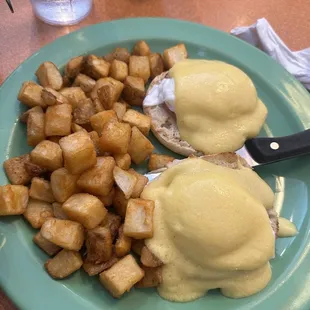 Eggs Benedict