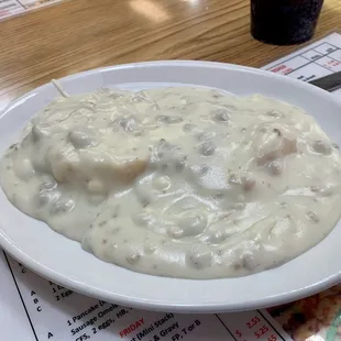 Sunrise Diner Biscuits &amp; Gravy