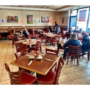 Inside Sunrise Grill.Des Plaines IL Hiding Great Breakfast Place in Small Mall.Don&apos;t miss this One. Great Food Nice Friendly Service.Cool!