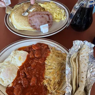 Chile con carne and pancakes.