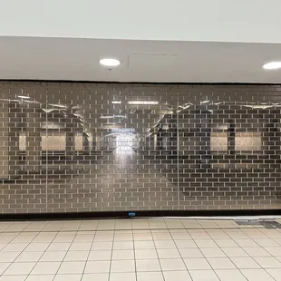 Empty Sears building