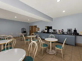 Red Lion Inn & Suites