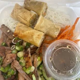 Grill Pork Vermicelli was delicious for lunch.
