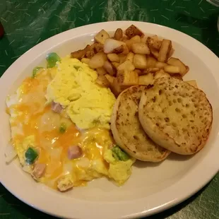 I had the Colorado omelet w/o the sausage, in Cali it&apos;s called a Denver omelet so I basically had a Denver omelet in Denver.