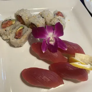 Spicy tuna roll, tuna nigiri.