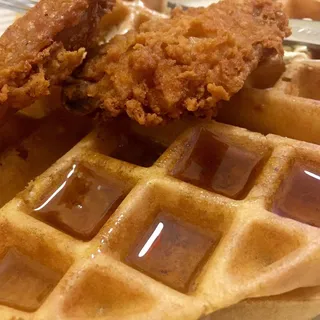 Chicken Wings & Waffle