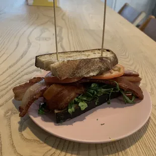 BLT
