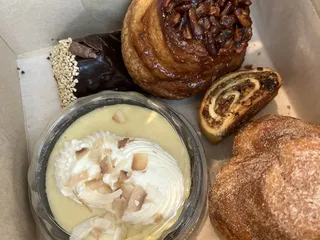 Renards European Bakeshop