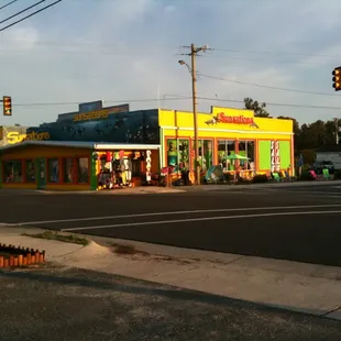 Corner of Deephole and Maddox