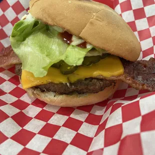 Bacon cheeseburger