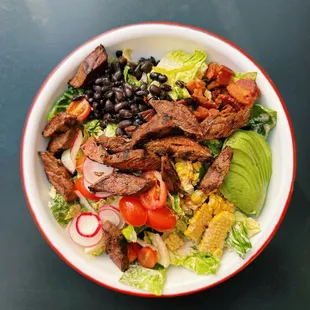 Surf trip Salad with Carne Asada!