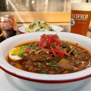BIRRIA RAMEN