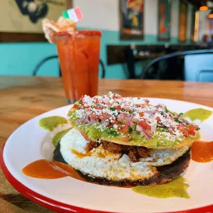 HUEVOS RANCHEROS
