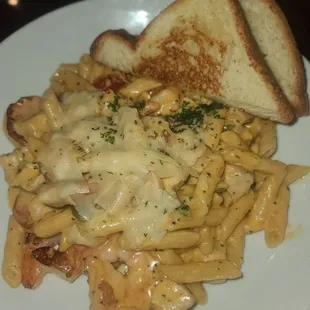 Pasta diablo with chicken and shrimp