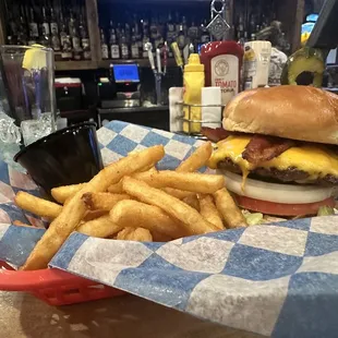 Sunset Sunset Angus Burger