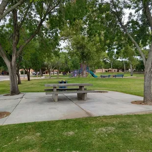 Picnic table