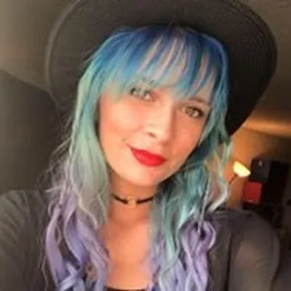 Kami M.