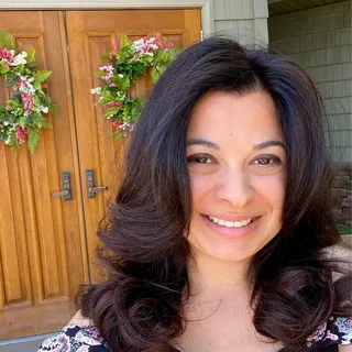 Julie B.