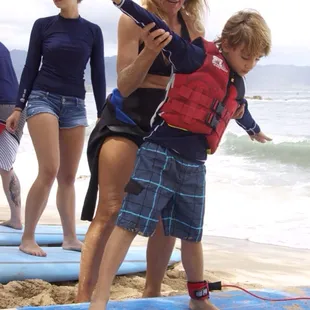 Instruction before getting in the water.