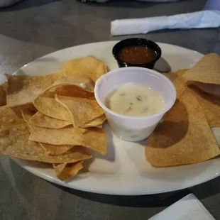 Chios and salsa and queso