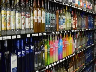 Shores Liquor & The Roadhouse