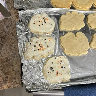 Some trial vanilla sugar cookies for fall