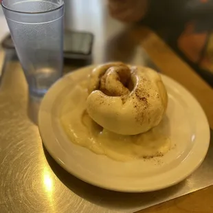 Cinnamon roll