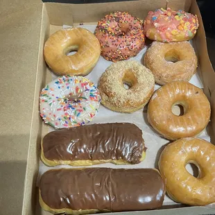 food, dough desserts, donuts