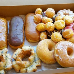 Picked these up for my work potluck. Placed my order in advance and they had it ready at 6:30am like i asked. Everyone LOVED them!