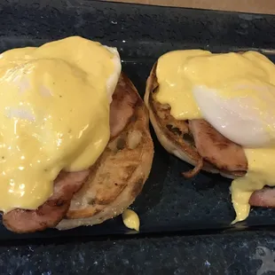 Eggs Benedict