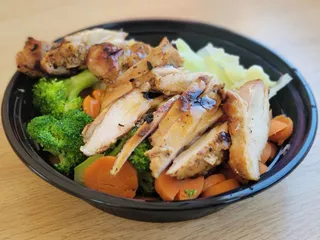 Luu’s Chicken Bowl
