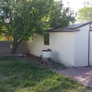 Extra storage space for outdoor tools