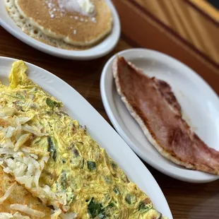 Veggie omelette, side of bone-in ham and pancake