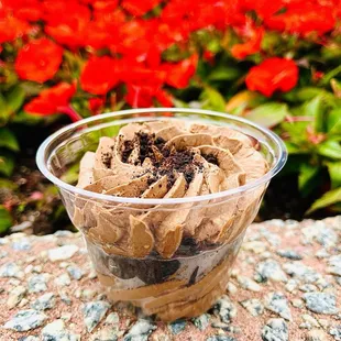 Vegan Plant-based Cookies -n "Cream" Chocolate Mousse Cup