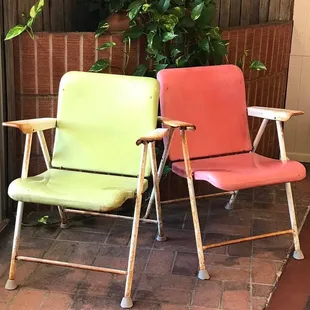 Russel Wright chairs with original finish. Score!