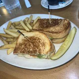 Avocado Chicken Sandwich