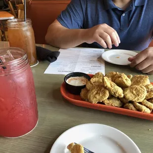 food, bbq chicken, fried chicken, chicken, bbq wings, chicken wings, chicken wings and fried chicken, fried chicken wings, poultry