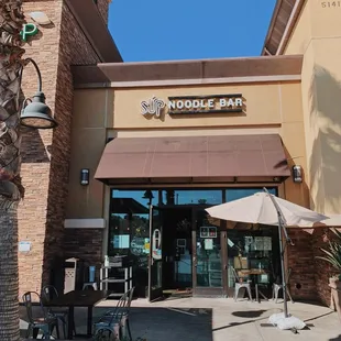 Outdoor Dining Available