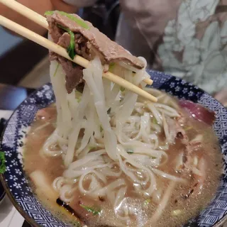 Anthony Bourdain Pho
