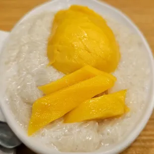 Mango sticky rice