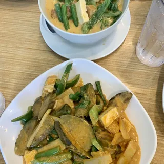 Pad Ped (Spicy Stir Fry)